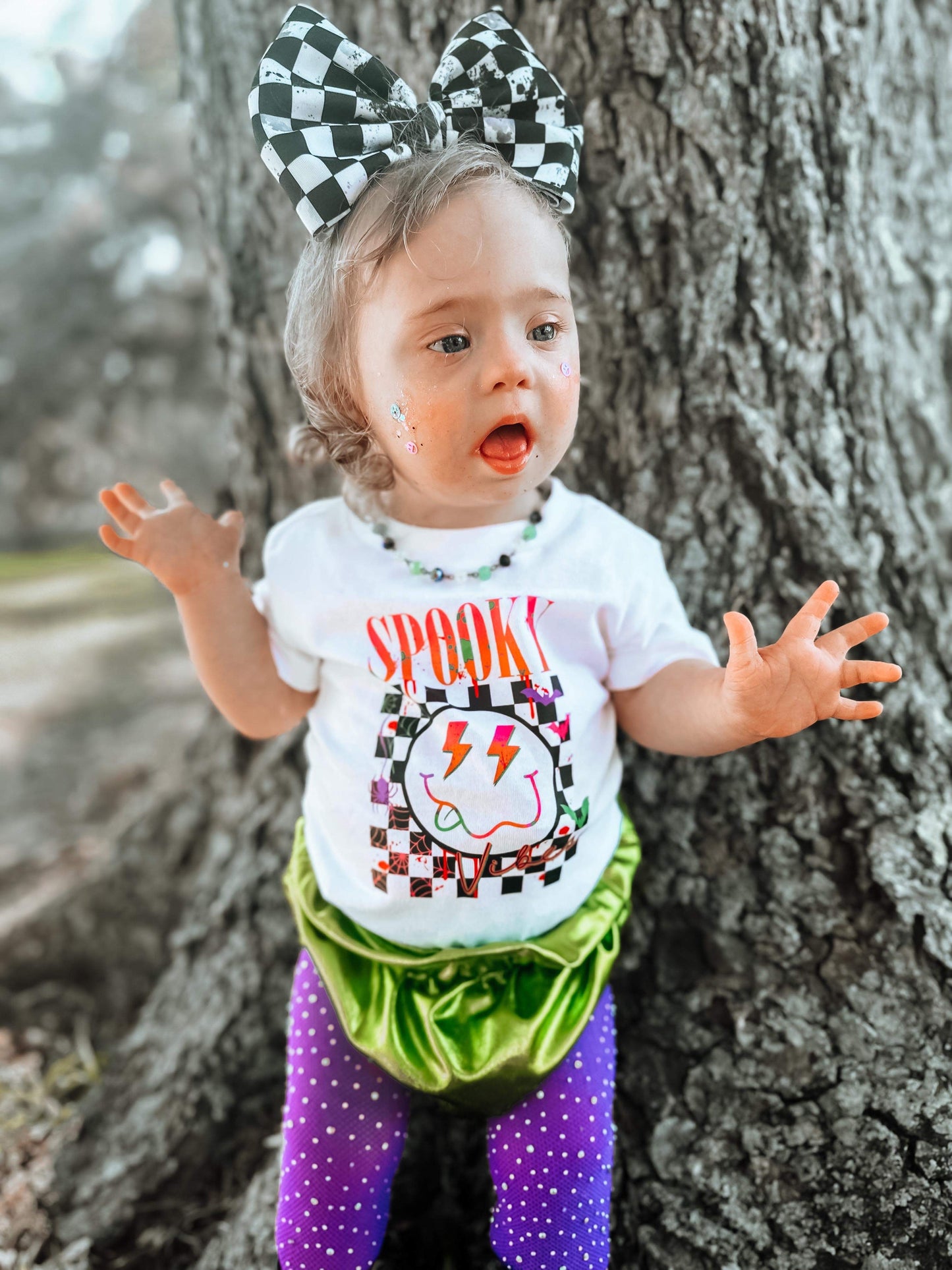 Smiley Spooky Vibes Tee